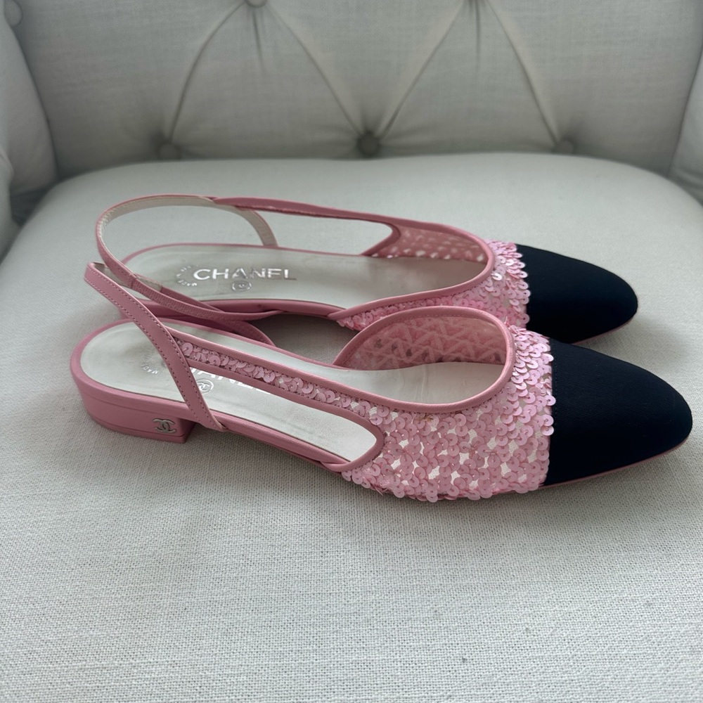 CHANEL Slingbacks Pink/Black Sequin Sofia Richie 23C With Box